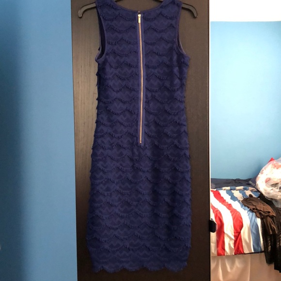 Beautiful dress - Picture 4 of 4